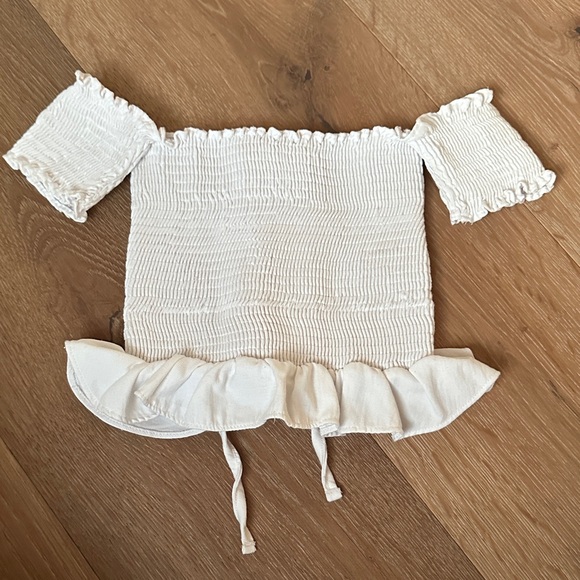 Kids White Ruffle Matching Set - Picture 6 of 6